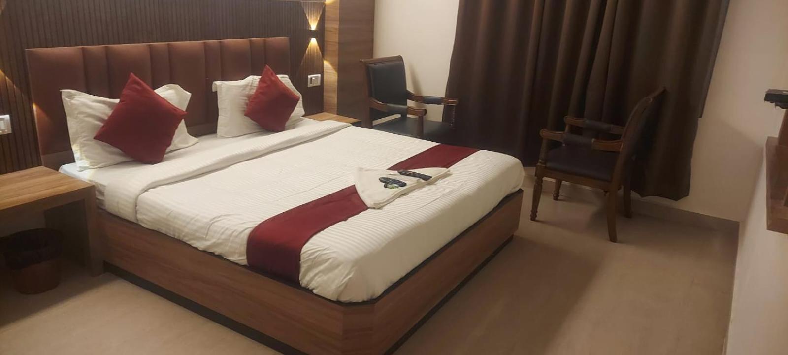 Capital O 69831 Hotel Mount Heera Chennai Luaran gambar