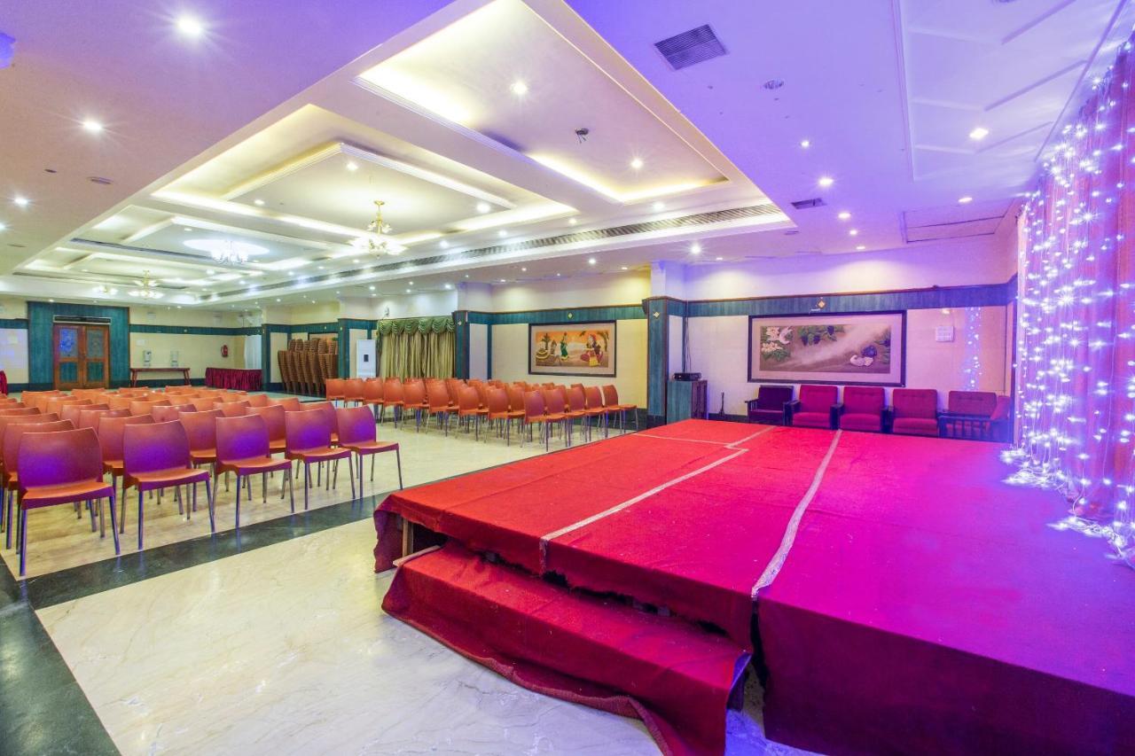 Capital O 69831 Hotel Mount Heera Chennai Luaran gambar